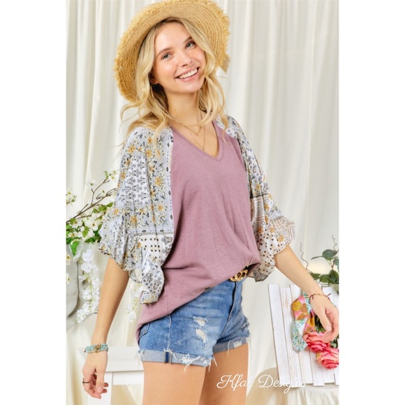 ❤️LAST 2! V Neck Scarf Print Flutter Bell Sleeve Top! - Picture 2 of 5